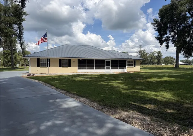 Photo 1 of Single family home for sale at 300 Sw Brighton Ct, Fort White, FL 32038 | MLS# GC539655 | Listing updated on 2026-10-08