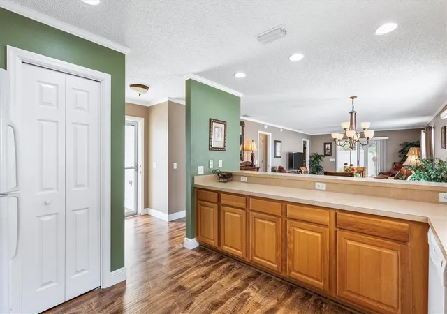 Photo 4 of House for sale at 979 Smyrna St, The Villages, FL 32162 | MLS# G5111321 | Listing updated on 2026-10-10