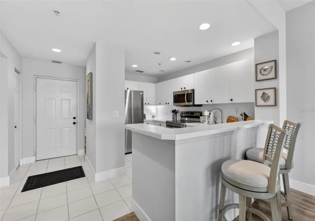Listing Photo 5 - Condo for sale in building located at 2090 Matecumbe Key Rd, Punta Gorda, FL 33955 - Unit #1603