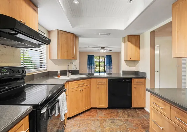Photo 2 of Condo for sale at 7205 Curtiss Ave #1A, Sarasota, FL 34231 | MLS# A4690836 | Listing updated on 2026-09-16