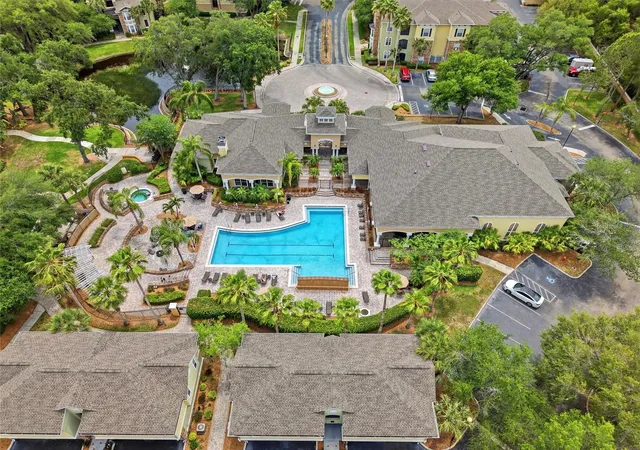 2nd image of 9916 Courtney Palms Blvd, TAMPA, FL 33619