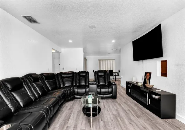 4th image of 5527 Fairway Dr S, Punta Gorda, FL 33982 | MLS# C7525164