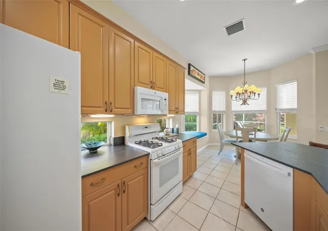 Photo 3 of Single family home for sale at 6923 Lennox Pl, University Park, FL 34201 | MLS# A4690839 | Listing updated on 2026-08-14