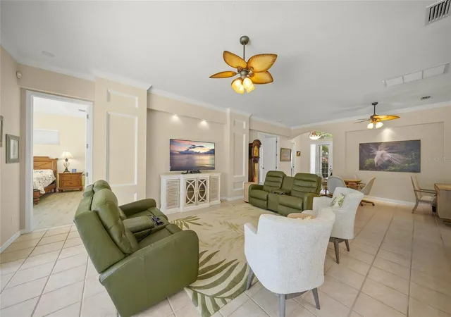 Photo 4 of Single family home for sale at 6923 Lennox Pl, University Park, FL 34201 | MLS# A4690839 | Listing updated on 2026-08-14