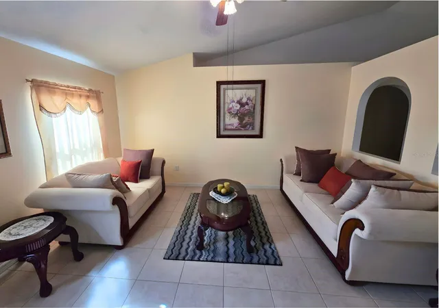 Photo 4 of Single family home for sale at 907 Stockport Dr, Kissimmee, FL 34758 | MLS# S5148313 | Listing updated on 2026-09-02