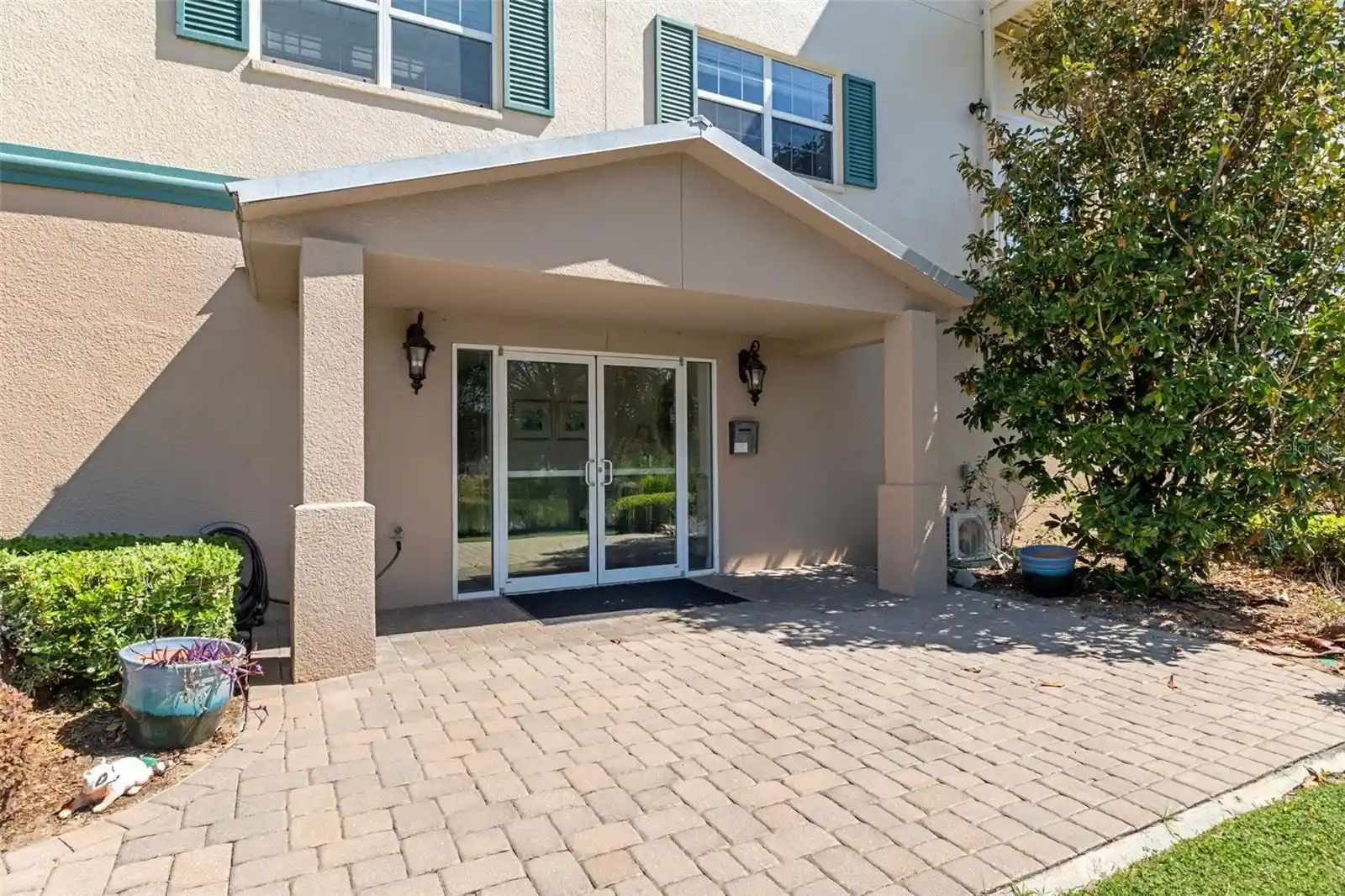 Listing Photo 2 - Condo for sale in 7986 Southern Pines Dr located at 7986 Southern Pines Dr, BROOKSVILLE, FL 34601 - Unit #536