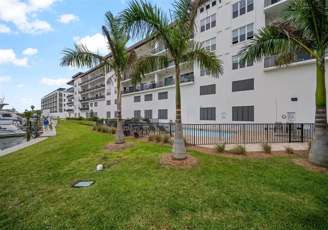 2nd image of 300 150Th Ave, MADEIRA BEACH, FL 33708