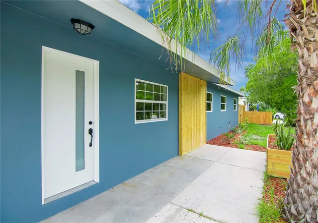 3rd image of 3708 W Tyson Ave, Tampa, FL 33611 | MLS# TB8500195