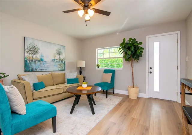 5th image of 3708 W Tyson Ave, Tampa, FL 33611 | MLS# TB8500195