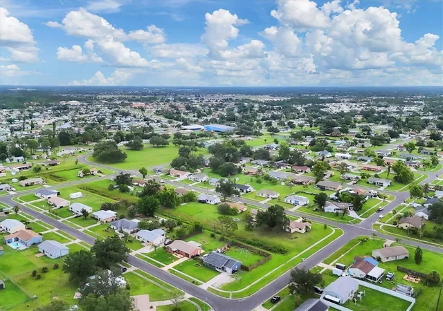Photo 2 of Single family home for sale at 7590 Lyncrest St, North Port, FL 34287 | MLS# D6147150 | Listing updated on 2026-08-17