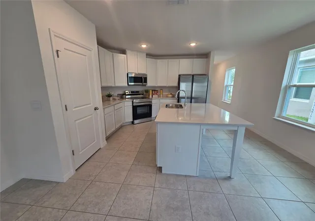 4th image of 2747 San Marco Wy, Winter Haven, FL 33884 | MLS# O6401087