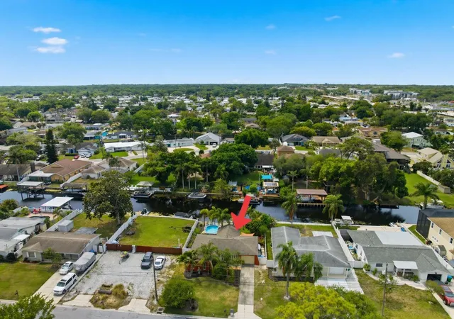 3rd image of 51 Cypress Dr, Palm Harbor, FL 34684 | MLS# TB8500235