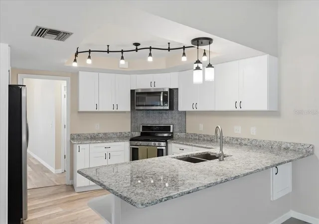 5th image of 2800 Hammock Dr, Plant City, FL 33566 | MLS# L4961290