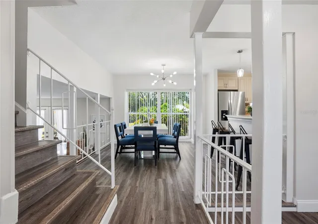 5th image of 721 Village Pl, Brandon, FL 33511 | MLS# TB8500272