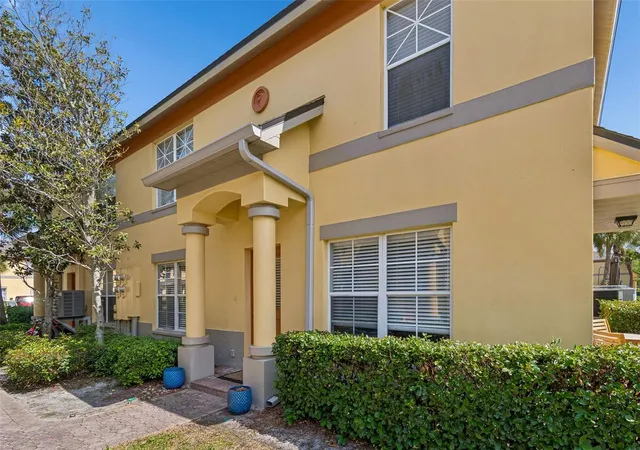Homes for sale in Saint Petersburg, FL | 3863 Island Wy, Saint Petersburg, FL 33705 | MLS# TB8500294