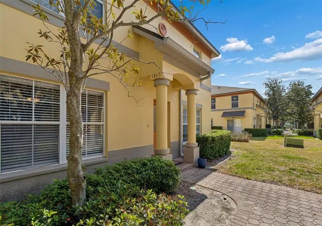 Homes for sale in Saint Petersburg, FL | 3863 Island Wy, Saint Petersburg, FL 33705 | MLS# TB8500294