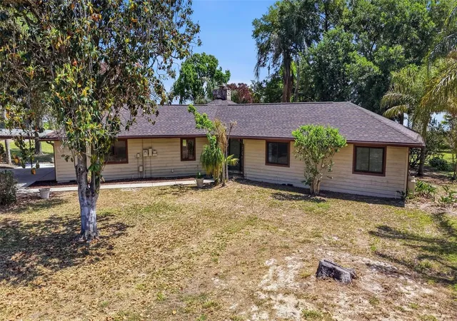 Photo 4 of Single family home for sale at 410 S Ramona Ave, Lake Alfred, FL 33850 | MLS# L4961294 | Listing updated on 2026-08-28