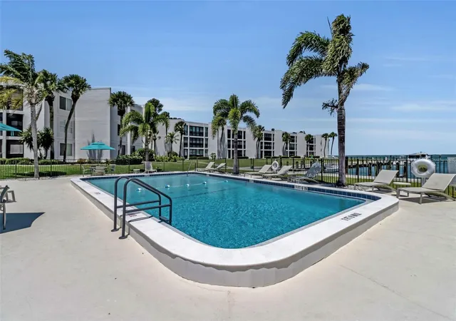 Homes for sale in Longboat Key, FL | 448 Gulf Of Mexico Dr #A205, Longboat Key, FL 34228 | MLS# A4690875