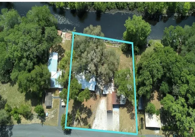 Homes for sale in Floral City, FL | 11717 E Salmon Dr, Floral City, FL 34436 | MLS# K4903436