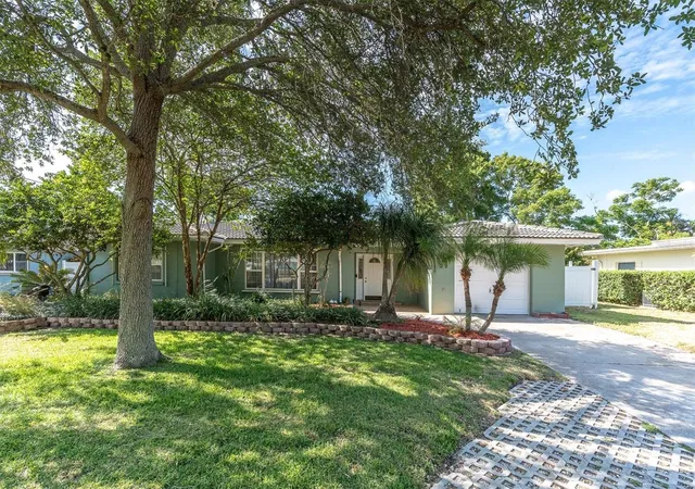 Homes for sale in Belleair Bluffs, FL | 29 Southwind Dr, Belleair Bluffs, FL 33770 | MLS# TB8500321
