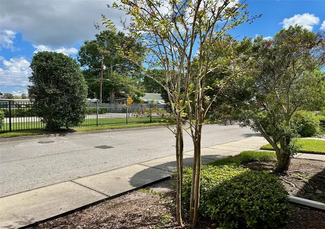 Photo 2 of Townhouse for sale at 2078 Sun Dl Dr, Clearwater, FL 33763 | MLS# TB8500340 | Listing updated on 2026-08-01