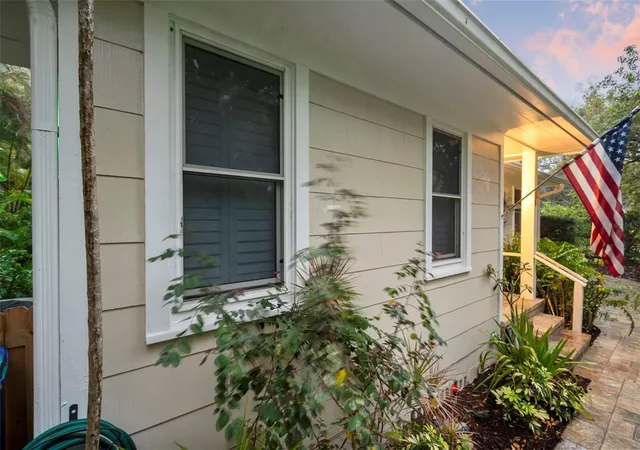 Photo 3 of Single family home for sale at 501 Broadway, Dunedin, FL 34698 | MLS# R4911100 | Listing updated on 2026-05-16