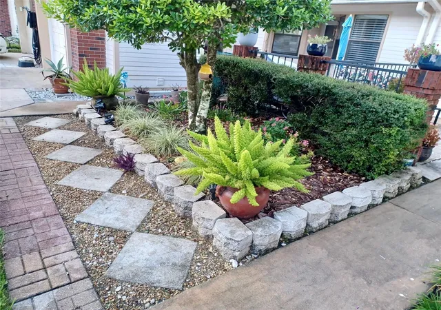 2nd image of 3929 Ne 21st Ln, Ocala, FL 34470 | MLS# OM723242