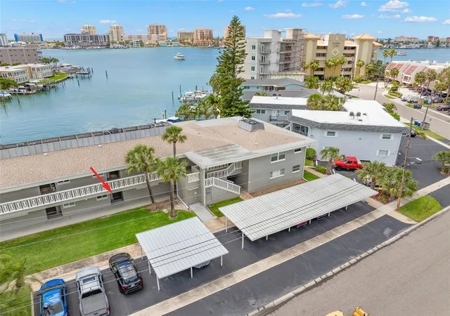 3rd image of 400 Larboard Way #106, Clearwater Beach, FL 33767 | MLS# TB8500408