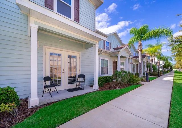 Photo 2 of Townhouse for sale at 8913 W Shine Dr, Kissimmee, FL 34747 | MLS# O6401214 | Listing updated on 2026-07-18