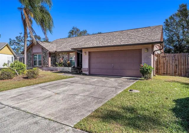 3rd image of 1606 Dusty Rose Ln, Brandon, FL 33510 | MLS# TB8500413