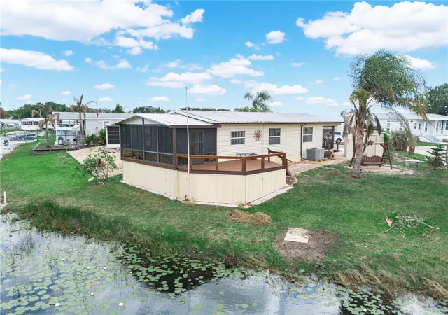 Photo 3 of Manufactured home for sale at 29 Beaverkill Dr, Lake Wales, FL 33898 | MLS# K4903439 | Listing updated on 2026-05-19