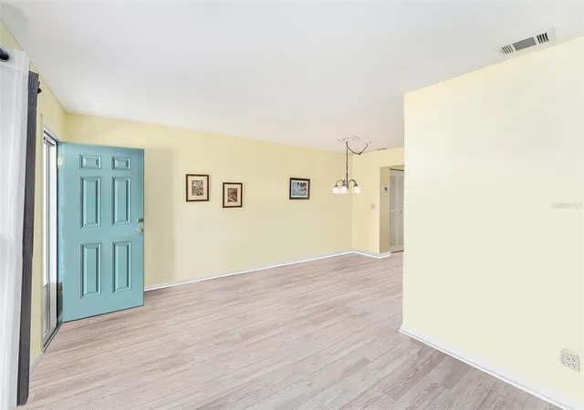 Listing Photo 5 - Condo for sale in building located at 5216 81St St N, ST PETERSBURG, FL 33709 - Unit #2
