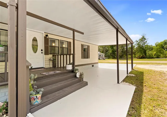 Photo 3 of Manufactured home for sale at 8356 W Tawny Rose Ln, Crystal River, FL 34429 | MLS# OM723245 | Listing updated on 2026-08-31
