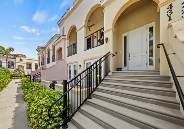 2nd image of 431 Nokomis Ave S #314, Venice, FL 34285 | MLS# TB8500427