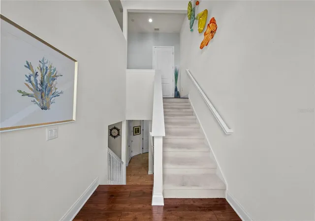 5th image of 431 Nokomis Ave S #314, Venice, FL 34285 | MLS# TB8500427