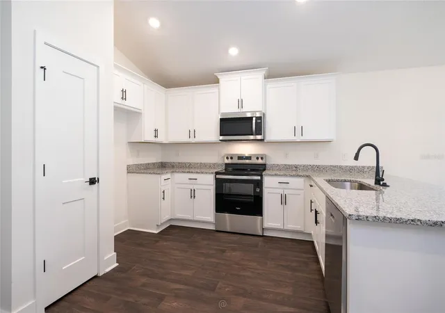 Photo 2 of Single family home for sale at 87 Ramblewood Dr, Palm Coast, FL 32164 | MLS# FC317949 | Listing updated on 2026-10-11