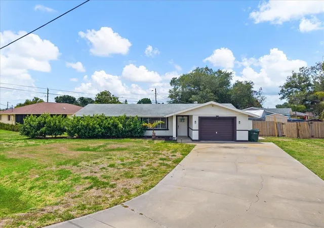 1st image of 4508 Pompano Rd, Venice, FL 34293 | MLS# A4690903