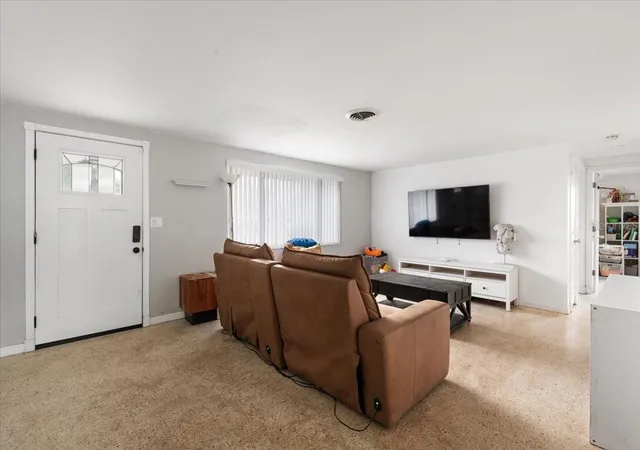 3rd image of 4508 Pompano Rd, Venice, FL 34293 | MLS# A4690903