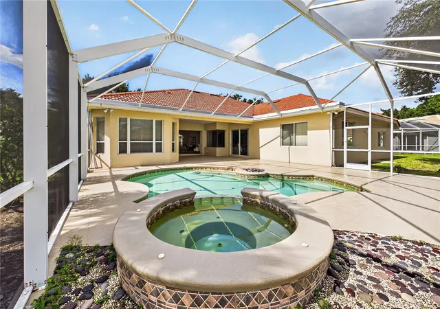 Photo 2 of Single family home for sale at 10207 Estuary Dr, Tampa, FL 33647 | MLS# TB8500486 | Listing updated on 2026-10-08