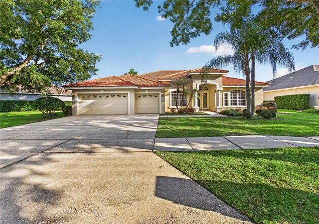 Photo 4 of Single family home for sale at 10207 Estuary Dr, Tampa, FL 33647 | MLS# TB8500486 | Listing updated on 2026-08-23