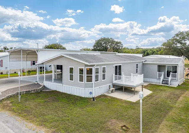 Manufactured home for sale at 10027 Equity Ave, DADE CITY, FL 33525 | MLS# A4690909