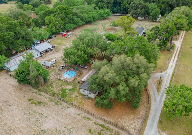 Photo 1 of Single family home for sale at 4647 Ne 28th Avenue, Ocala, FL 34479 | MLS# OM723261 | Listing updated on 2026-09-01