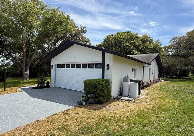 5th image of 10501 Hardwood Ct, Port Richey, FL 34668 | MLS# TB8500496