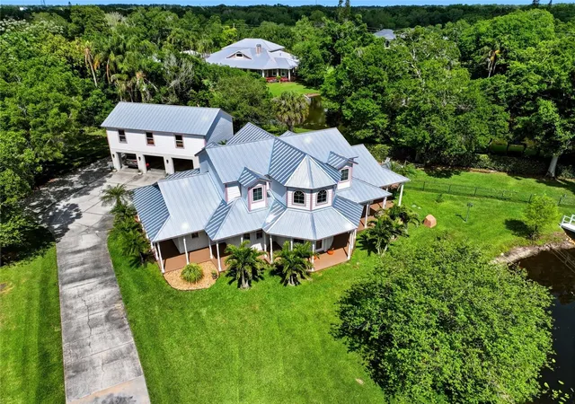 Photo 3 of Single family home for sale at 13227 110th Avenue, Largo, FL 33774 | MLS# TB8500497 | Listing updated on 2026-09-05