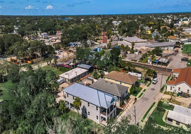 4th image of 158 E Spruce St, Tarpon Springs, FL 34689 | MLS# W7885076