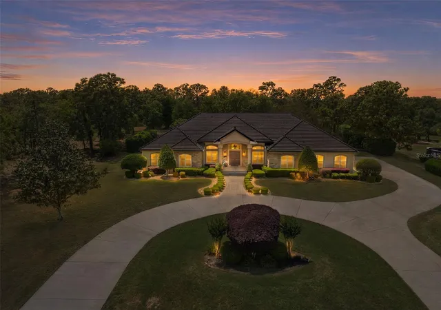1st image of 3975 N Grayhawk Loop, Lecanto, FL 34461 | MLS# W7885077