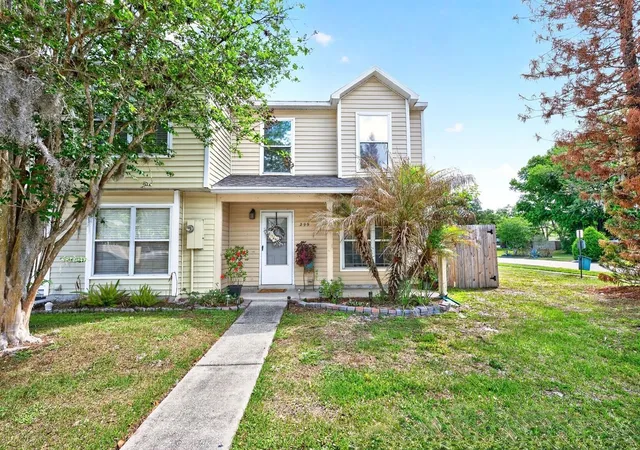 Homes for sale in Winter Springs, FL | 299 Woodgreen Ln, Winter Springs, FL 32708 | MLS# O6401276