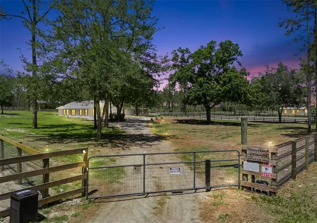 Photo 1 of Single family home for sale at 20701 County Rd 44a, Eustis, FL 32736 | MLS# O6401282 | Listing updated on 2026-10-07