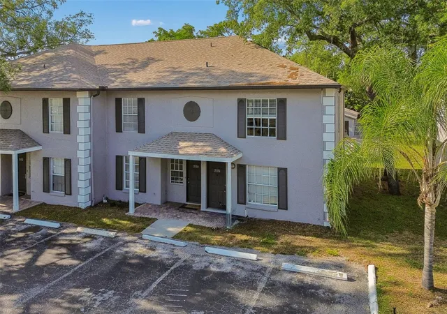 Photo 2 of Townhouse for sale at 5156 Sunridge Palms Dr, Tampa, FL 33617 | MLS# TB8500526 | Listing updated on 2026-09-01
