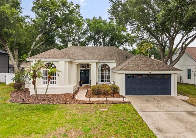 Homes for sale in Gotha, FL | 1934 Thoroughbred Dr, Gotha, FL 34734 | MLS# O6401305